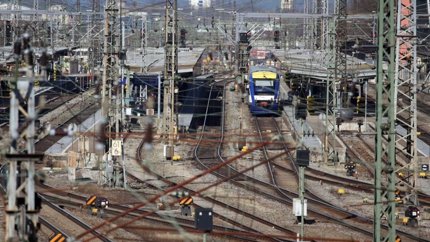 Augsburg-Donauwörth: ICE-Strecke in Schwaben wegen Brückenschadens gesperrt