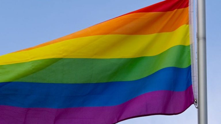 LGBTQ: Rund 1.000 Menschen bei CSD in Landshut