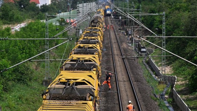 Bahn: Ersatzverkehr schreckt rund ein Zehntel der Fahrgäste ab