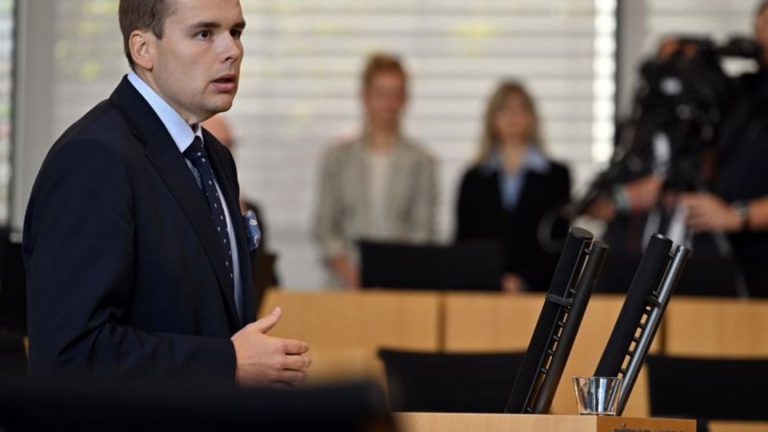 Landtag: Thüringer AfD will juristisch gegen Ausschussgrößen vorgehen