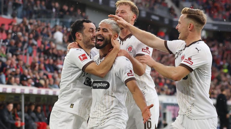 Bundesliga 5. Spieltag: St. Pauli feiert ersten Sieg seit 13 Jahren – Stuttgart mau