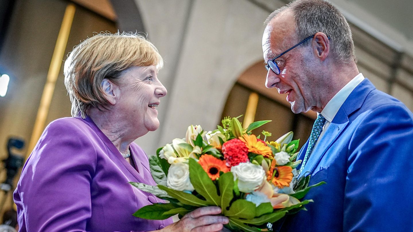 Berlin: "Liebe Angela", "lieber Friedrich" – die CDU inszeniert neue Harmonie