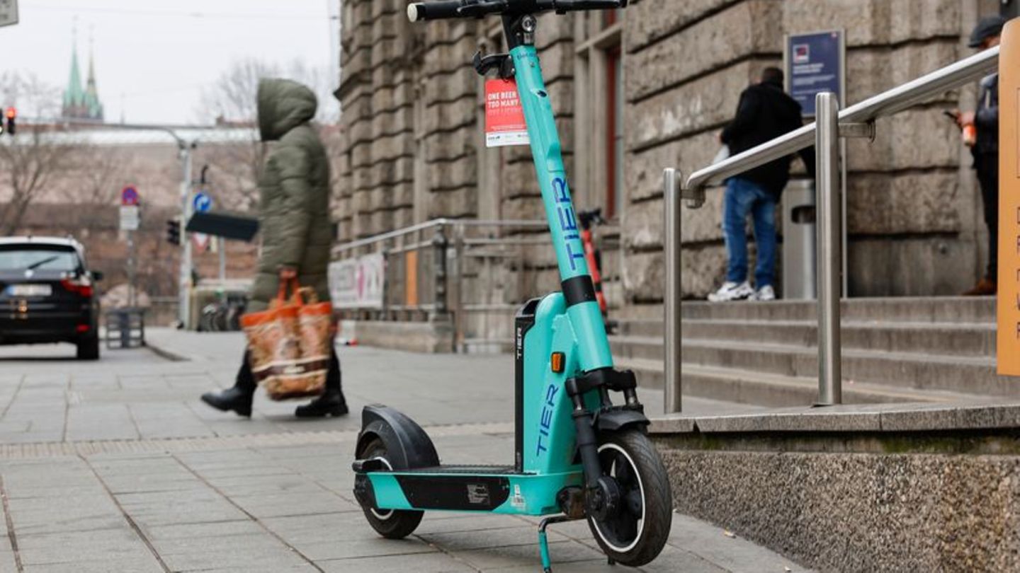 Elektroroller: Nach Übernahme: E-Scooter-Marke Tier verschwindet