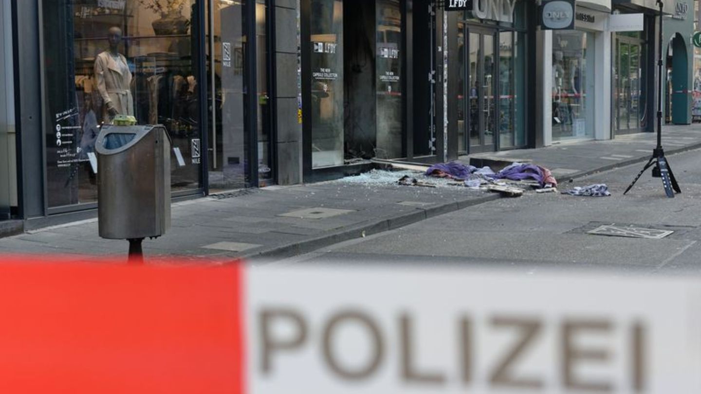 Kölner Explosionsserie: Kölner Ermittler "nur zum Duschen und Schlafen nach Hause"