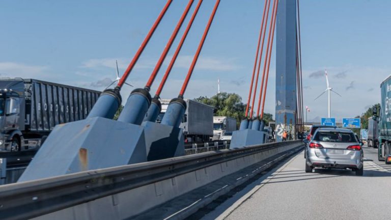 Autobahnbrücke: Norderelbbrücke muss noch Jahre halten - Note "ungenügend"