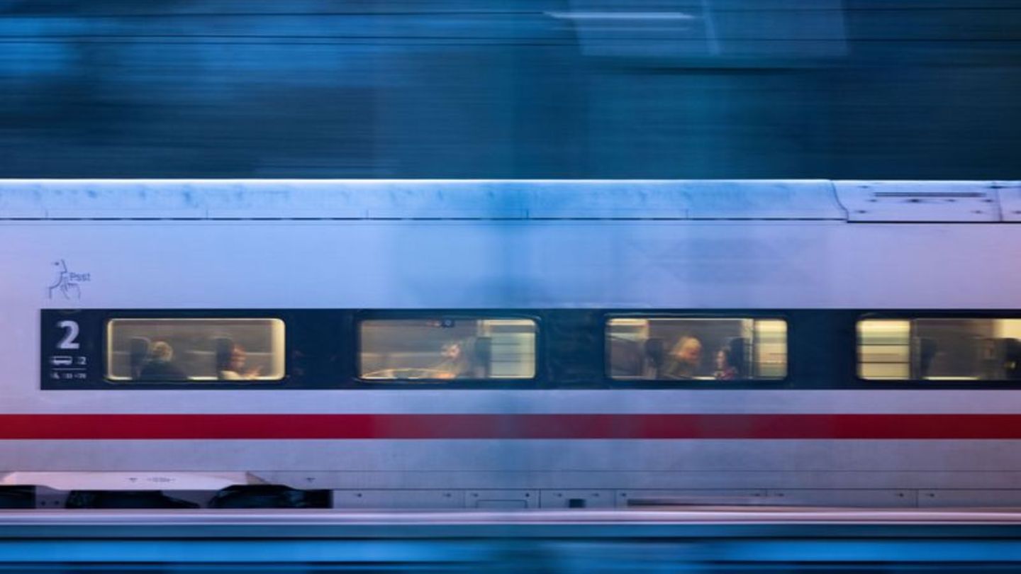 Mobilfunk im Zug: Handynetz an Bahnstrecken wird besser - aber noch Lücken