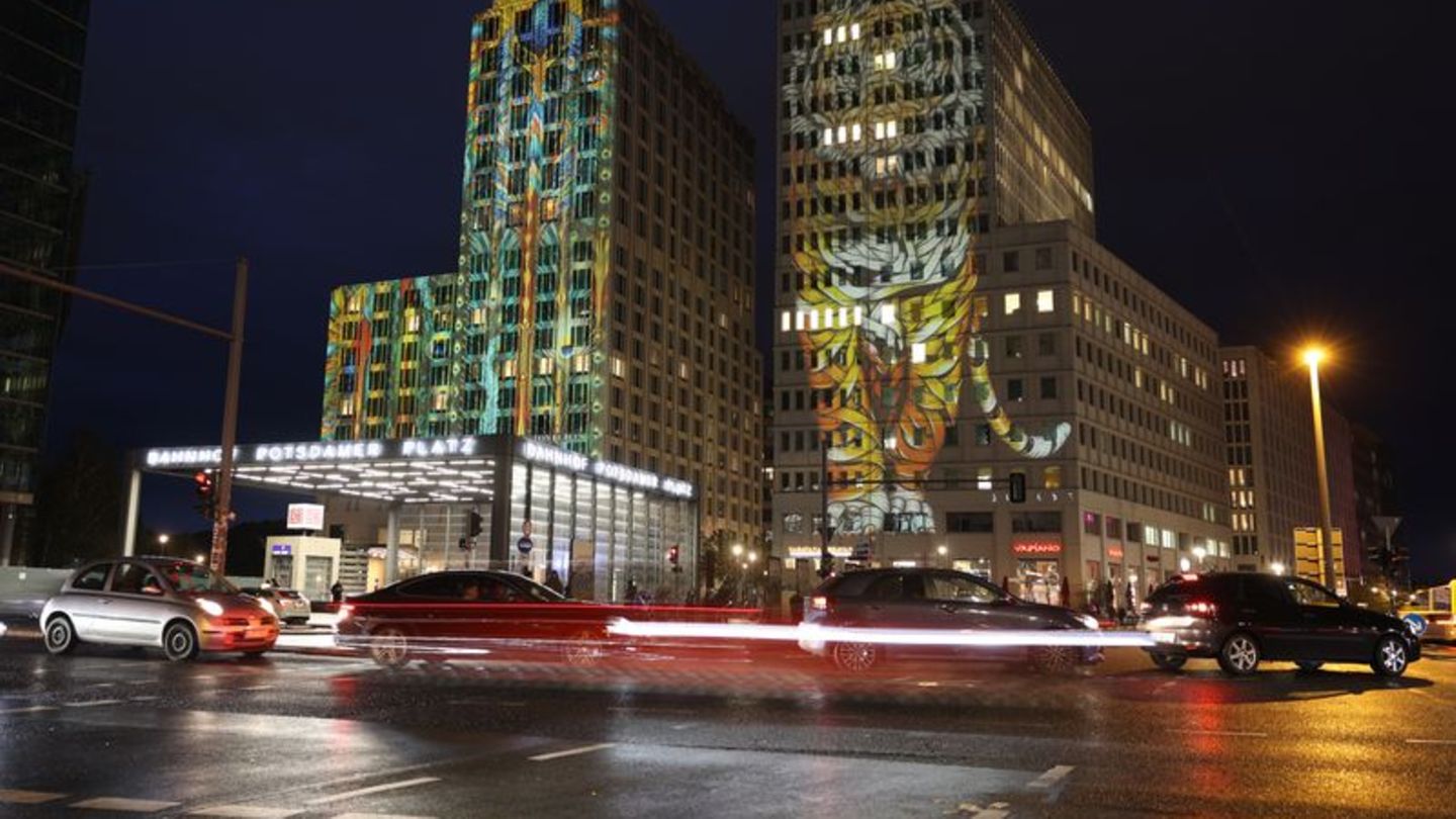 Lichtinstallationen: "Festival of Lights": Berlin zeigt sich ganz bunt