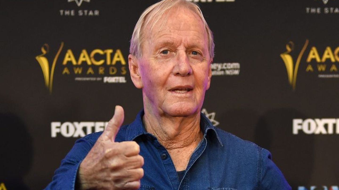 Australische Film-Ikone: Haudegen mit Humor: "Crocodile Dundee" Paul Hogan wird 85