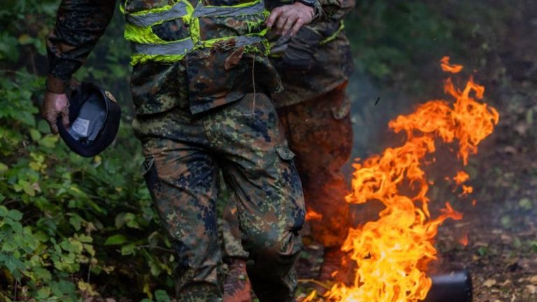 Bundeswehr: Unfall bei Bundeswehr-Übung in Düsseldorf - zwei Verletzte