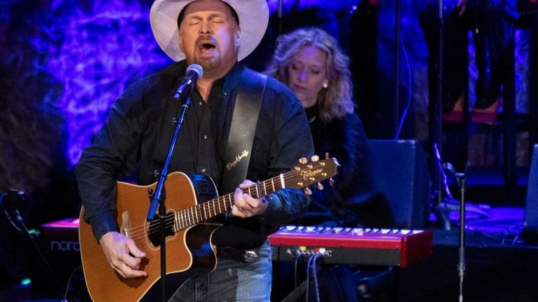 Klage: Country-Star Garth Brooks wegen Sexualverbrechen verklagt