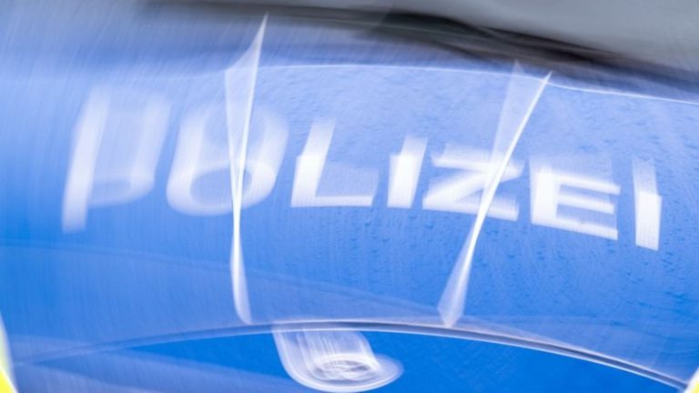 Polizeieinsatz: Nach Abpfiff - Streit zwischen rund 150 Menschen eskaliert