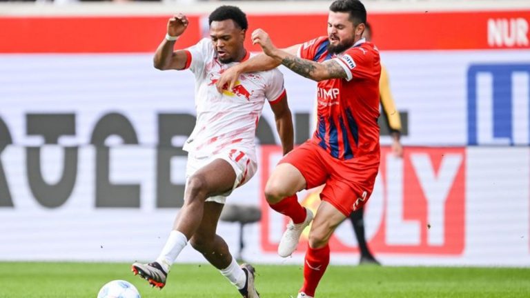 Fußball-Bundesliga: In der Liga läuft's: Leipzig siegt dank Openda in Heidenheim