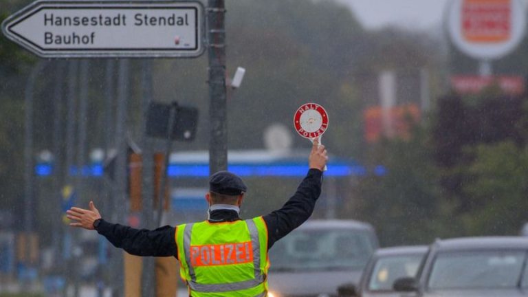 Landesweite Kontrollwoche: Polizei kontrolliert Ablenkung im Straßenverkehr