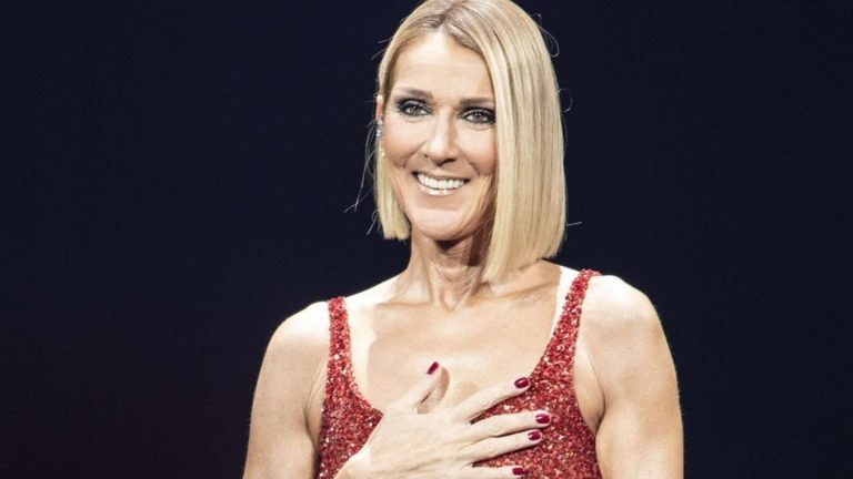 Céline Dion: Sängerin stimmt auf Football-Spiel ein