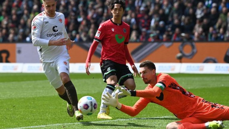 Fußball: Hannover 96 und FC St. Pauli treffen sich zum Test