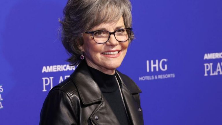 Schauspielerin: Sally Field spricht über heimliche Abtreibung mit 17