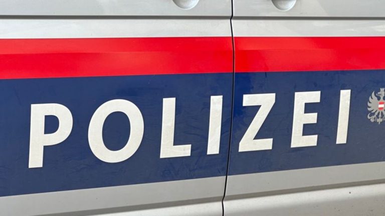 Ermittlungen: Weitere Bombendrohungen in Österreich - Alarm in Feldkirch