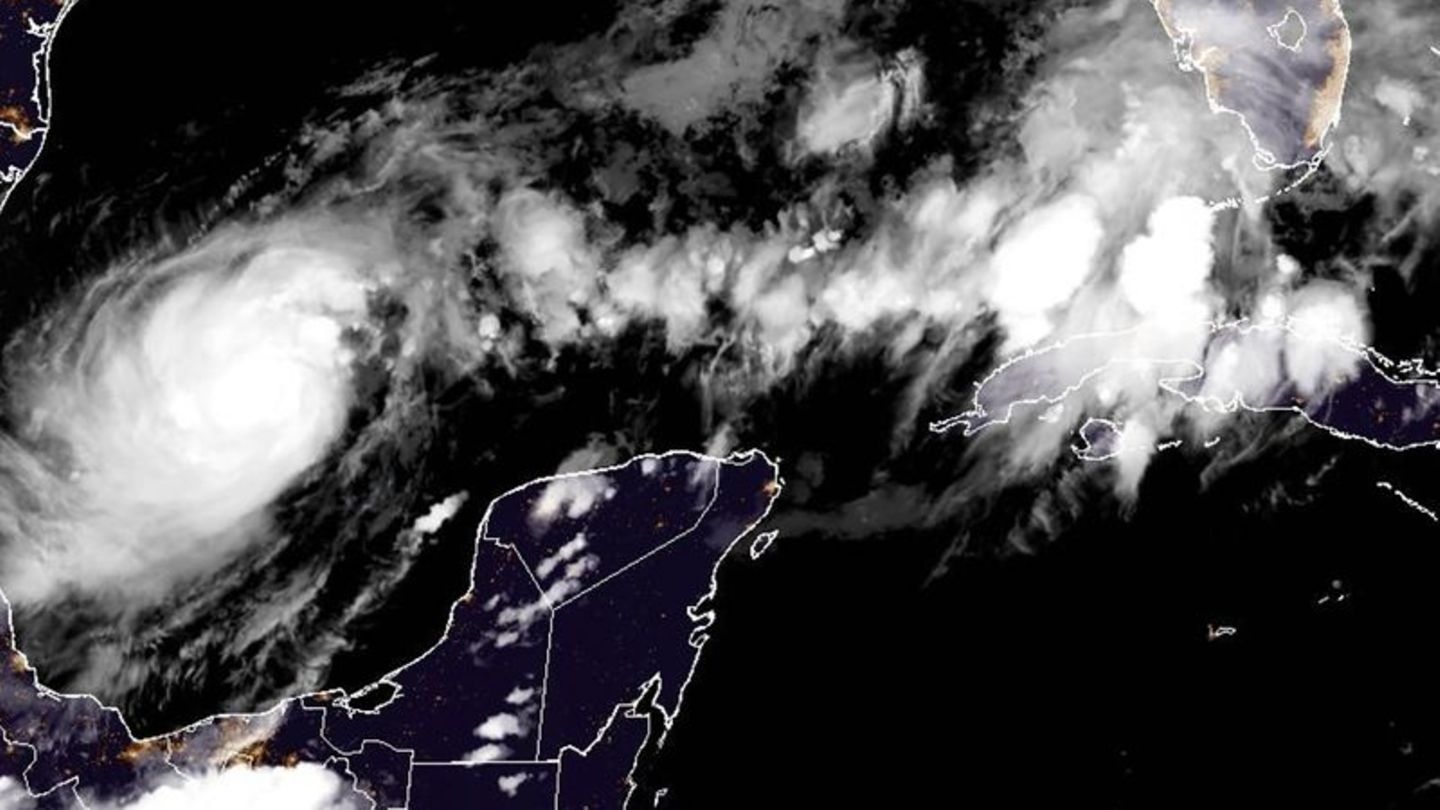 Unwetter: Rekordverdächtiger Hurrikan "Milton" bedroht Florida