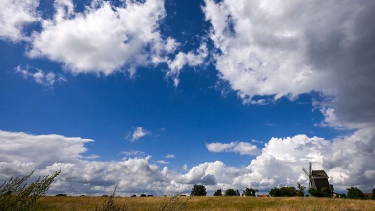 Wetter: Aussichten: Sonne, Wolken und Regen im Wechsel