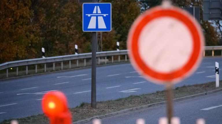 Vollsperrung: A8 in Richtung München wird bei Albaufstieg gesperrt