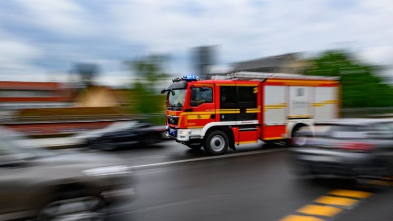 Brände: 79-jährige Frau nach Küchenbrand in Grimma verletzt