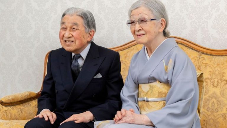 Monarchie: Die Stütze der Nation - Japans Ex-Kaiserin Michiko wird 90