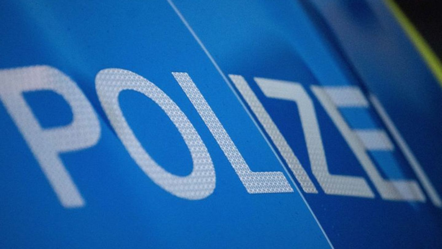 Heftiger Streit: Familienstreit auf offener Straße eskaliert