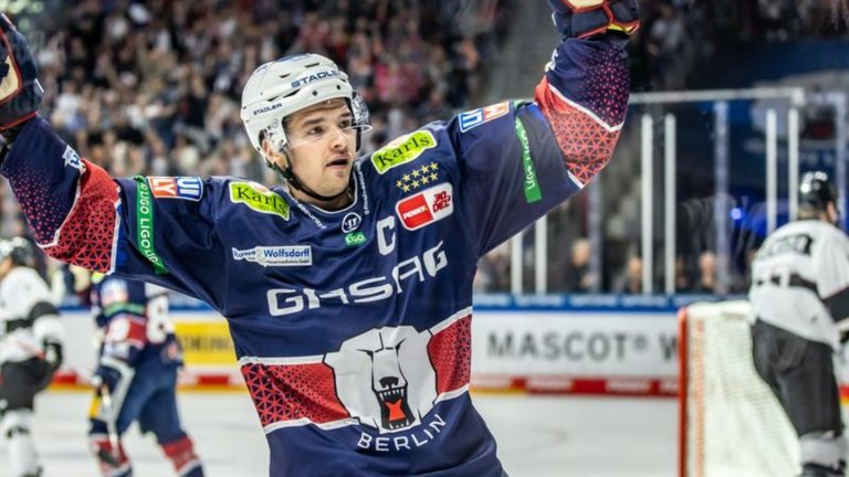 Deutsche Eishockey Liga: Eisbären Berlin setzen gegen Düsseldorf Siegesserie fort