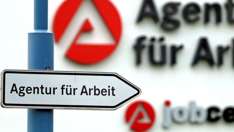 Krisen setzen sich fort: Arbeitsmarktprognose 2025: Höhere Arbeitslosigkeit erwartet