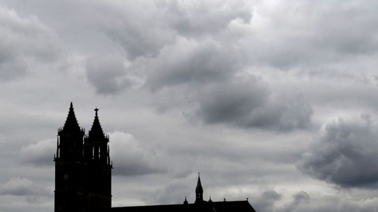 Wetter: Wolken und vereinzelt Regen in Sachsen-Anhalt