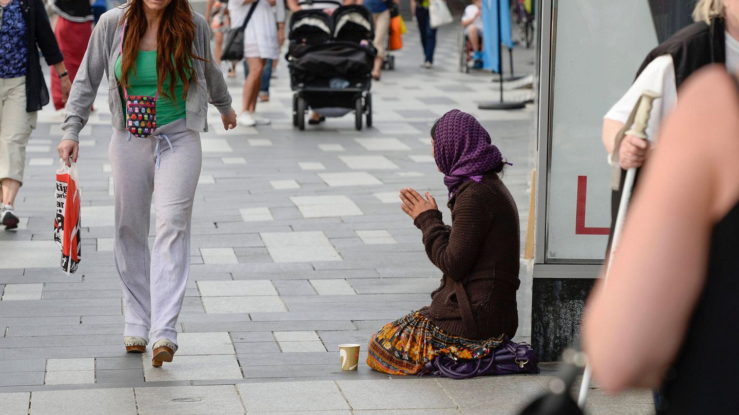 Kampf gegen Bettler: Schweden prüft landesweites Bettelverbot