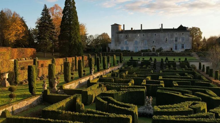 Traumschloss: Paar kaufte ein Chateau in Frankreich – und landete in einem Albtraum