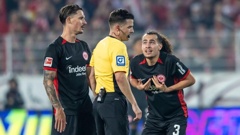 Bundesliga: "Peinlich" und "skandalös": Union und Frankfurt empört über Schiedsrichter