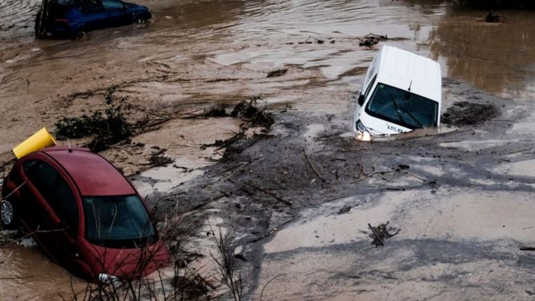 Unwetter: Schwere Überschwemmungen in Spanien: Vier Tote in Urlaubsgebieten