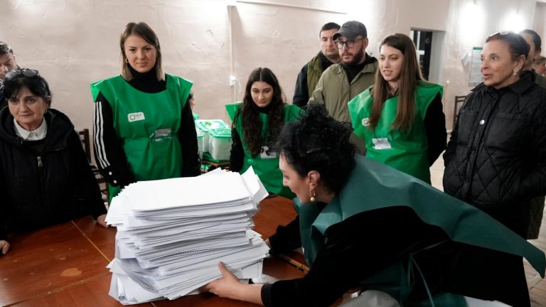 Nach Fälschungsverdacht: Teilweise Neuauszählung in Georgien bestätigt Wahlsieg der Regierungspartei