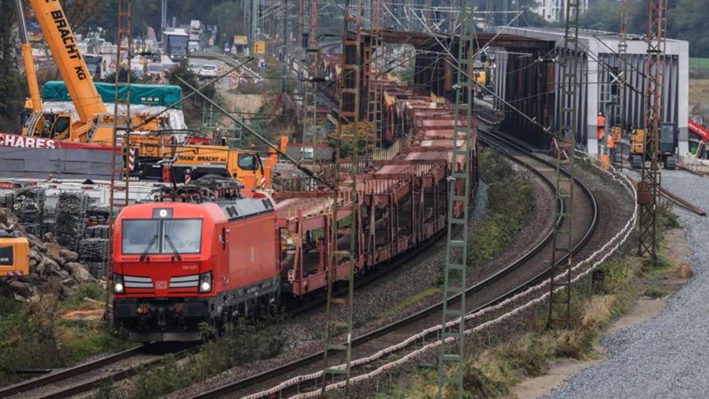 Verkehr: Bahn startet 80-wöchigen Bau-Marathon am Niederrhein