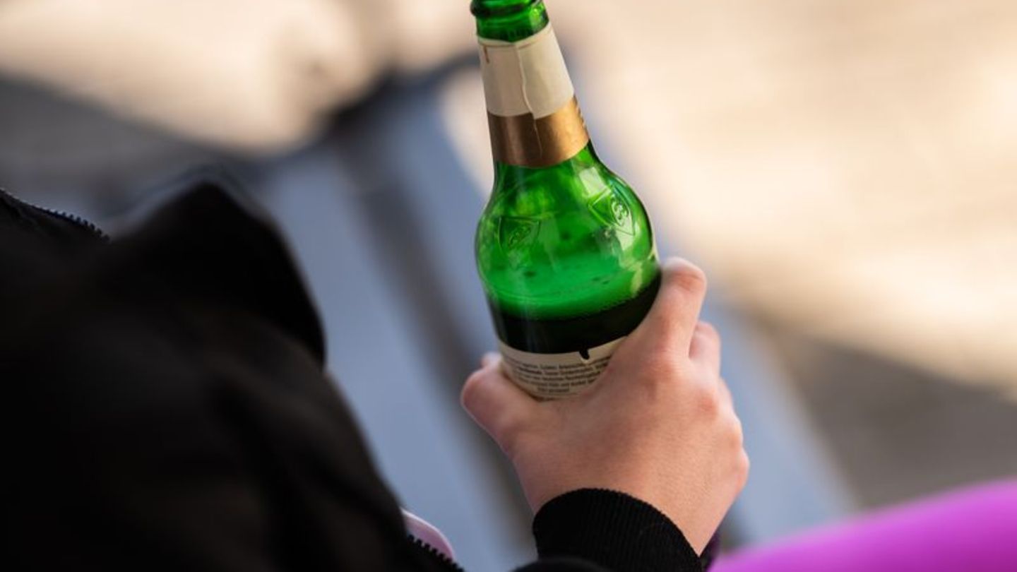 Gesundheit: Studie: Wieder mehr junge Erwachsene mit Alkoholrausch