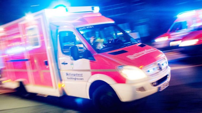 Unfall mit Elektrofahrrad: 89-jähriger Pedelec-Fahrer nach Sturz schwer verletzt