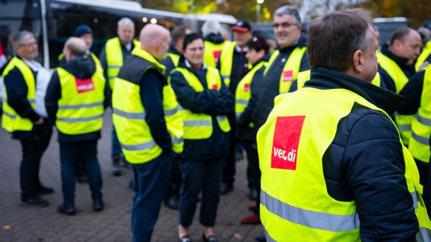 Nahverkehr: Busse fallen in weiten Teilen des Nordens aus