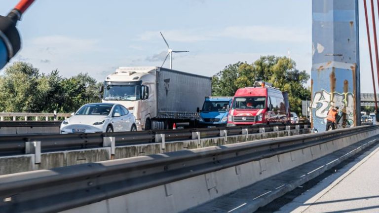 Autobahnbrücke: Ministerium: Norderelbbrücke ist sicher - Reparatur geplant