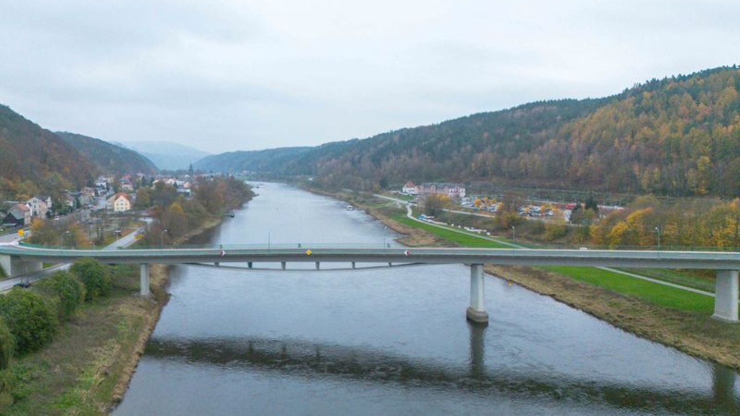 Brückensperrung: Zukunft der gesperrten Elbbrücke in Bad Schandau unklar