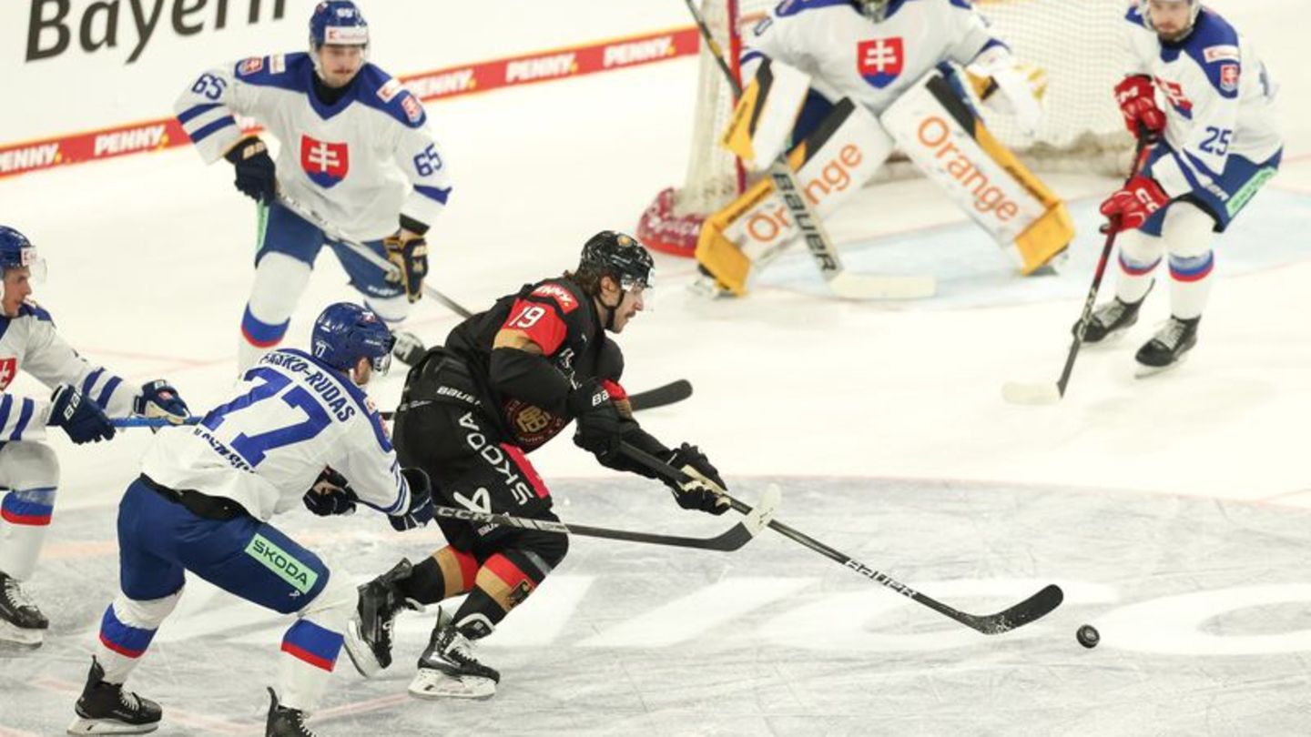 Eishockey: 2:6 gegen Slowakei: DEB-Team enttäuscht bei Deutschland Cup