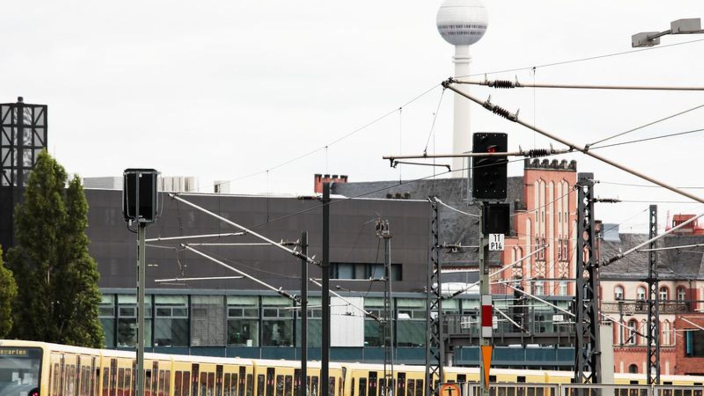 S-Bahn-Ausschreibung: Kreise: S-Bahn-Ausschreibung verzögert sich weiter