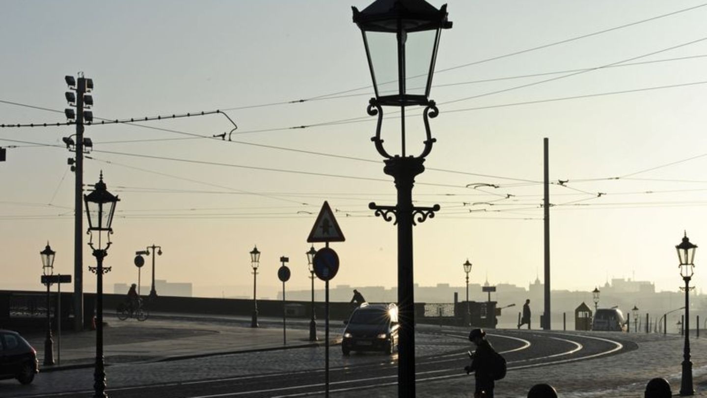 Über 1.000 Lampen im Einsatz: Dresden tauscht alte Gaslampen gegen modernes LED