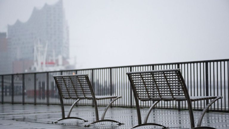 Wetter: Schneefall und Glätte im Norden erwartet