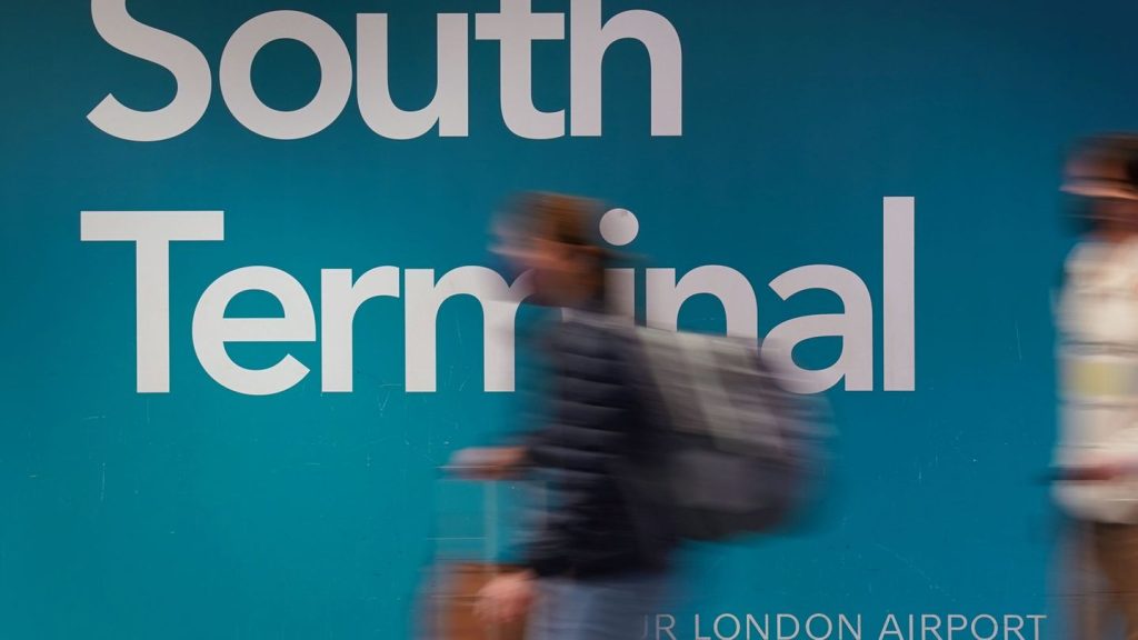 Luftverkehr: Londoner Flughafen Gatwick teilweise gesperrt