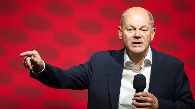 Kanzlerkandidatur: Taurus und Schuldenbremse: Scholz startet in den Wahlkampf