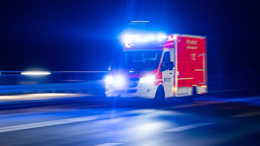 Unfälle: Autofahrer stirbt nach Unfall mit Stadtbahn