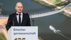 Kanzler bei Festakt: Scholz im Ruhrgebiet: Stahlstandort Deutschland erhalten