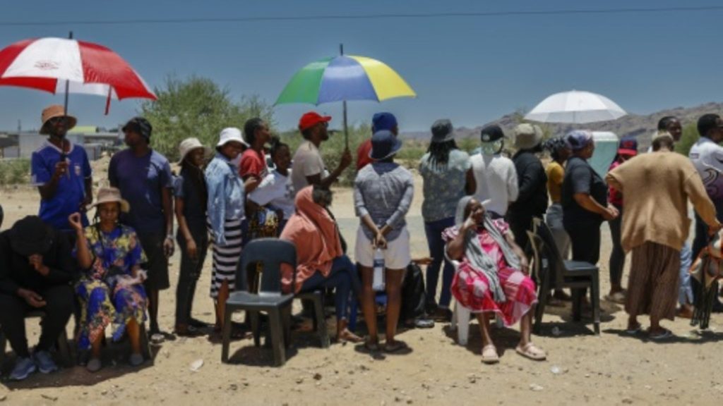 Stimmabgabe bei Wahl in Namibia wegen logistischer Probleme verlängert